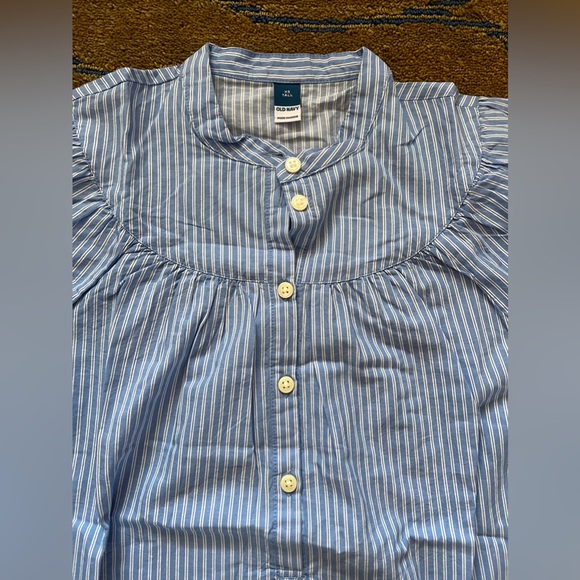 Puff-Sleeve Striped HenleyVisitarShirt for Women - Picture 8 of 11